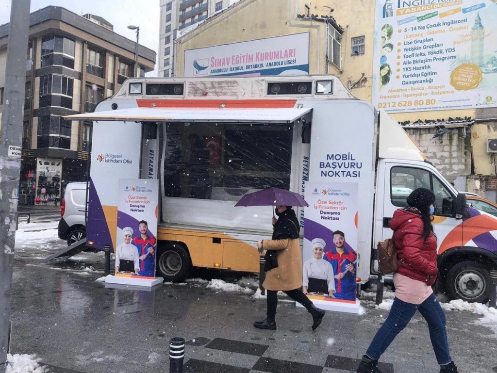 b0c72299 8858 4c29 94d0 fcd6cd9a4481