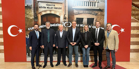 Türkiye Bosna Sancak Derneği, Laleli Sanayici ve İş İnsanları Derneği  Deprem Bölgesine Destek Protokolü imzaladı.