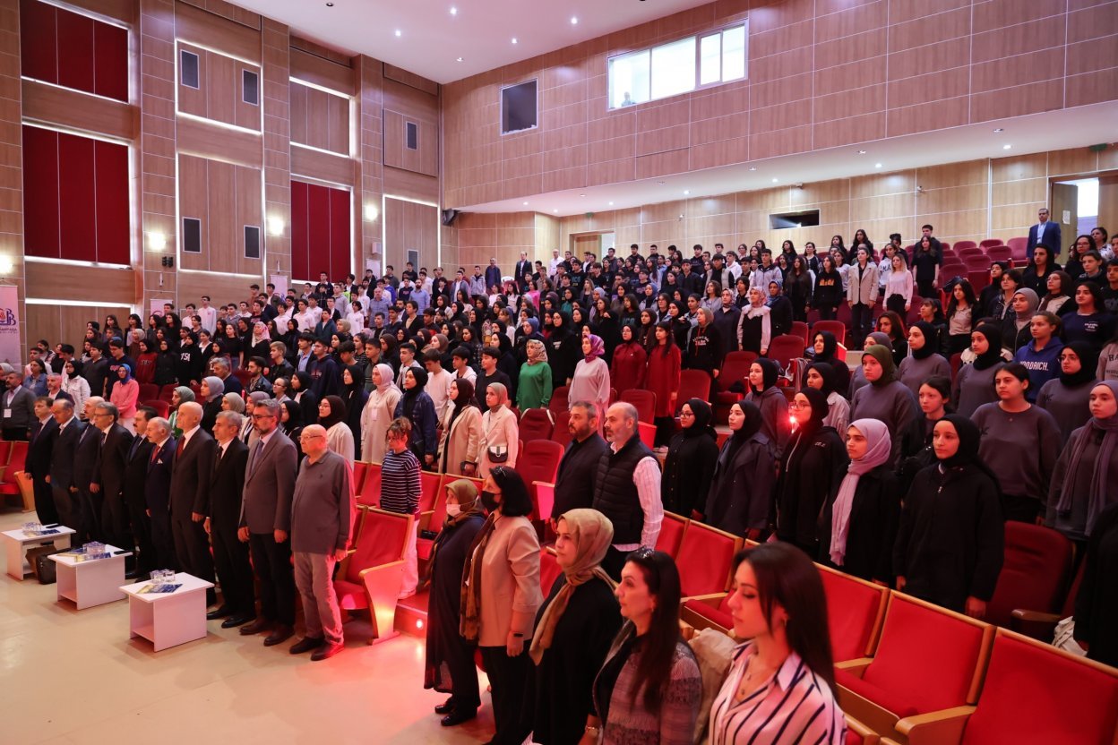 Bosna’nın efsane lideri ‘Bilge Kral’ Aliya İzzetbegoviç anıldı