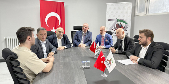 Rumeli Türkleri Derneğinden 800 Öğrenciye Burs…