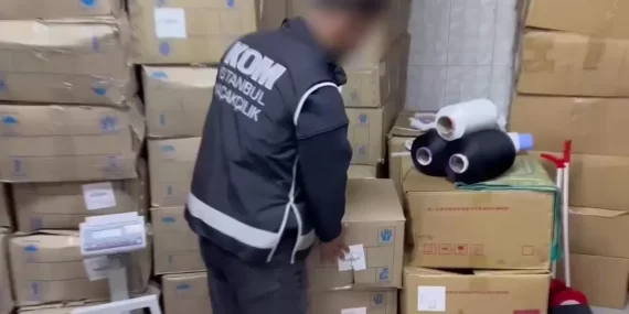 Bayrampaşa’da 10 Ton Kaçak Polyester İplik Ele Geçirildi