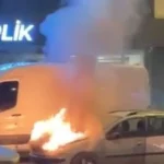 bayrampasada-alev-alev-yanan-araca-vatandaslar-mudahale-etti bayrampaşa haber