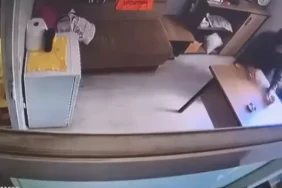 Bayrampaşa'da çayını alıp depremden kaçtı 110 deprem çay