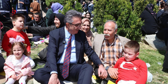 Hasan Mutlu Deprem Sonrası Vatandaşları Ziyaret Etti