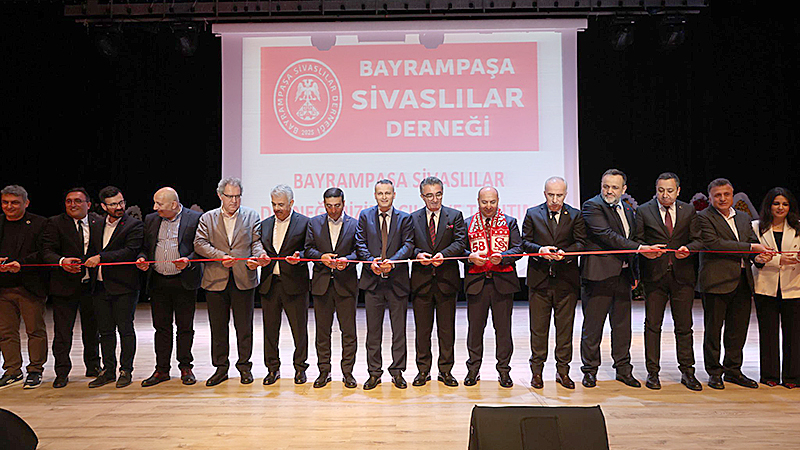 Bayrampaşa Sivaslılar Derneği Törenle Açıldı. 113 Bayrampaşa Sivaslılar Derneği Törenle Açıldı.
