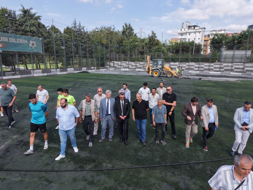 bayrampasa futbol sahasi