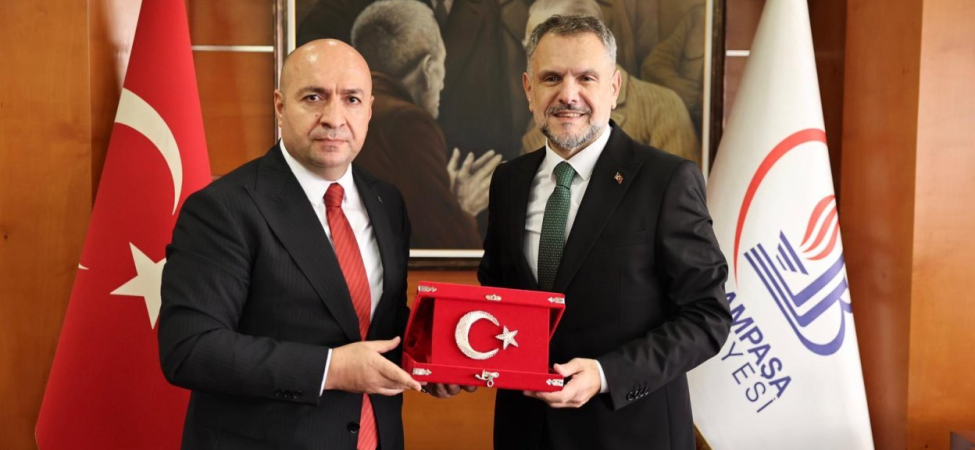 Kaymakam Çiftçi’den Başkan Vekili Akın’a ziyaret. 2 kaymakam çiftçi