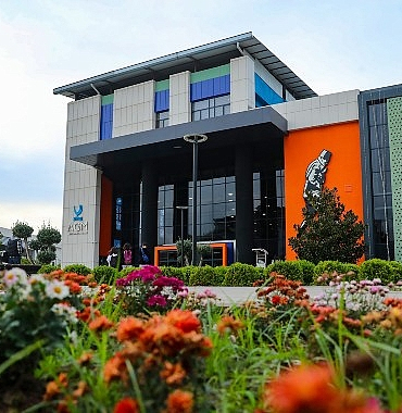 Aliağa Belediyesi'nin Yüzme Tesisleri İzmir’de Zirveye Oynuyor 7 aliaga-belediyesinin-yuzme-tesisleri-izmirde-zirveye-oynuyor.jpg