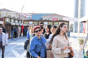 Osmangazi Kitap Fuarı’na İlgi Artarak Devam Ediyor 6 osmangazi-kitap-fuarina-ilgi-artarak-devam-ediyor.jpg