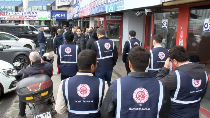 Bayrampaşa 15 Temmuz Demokrasi Otogarı'nda otobüs firmalarına 'bilet fiyatı' denetimi 1 bayrampaşa 15 temmuz otogarı denetim