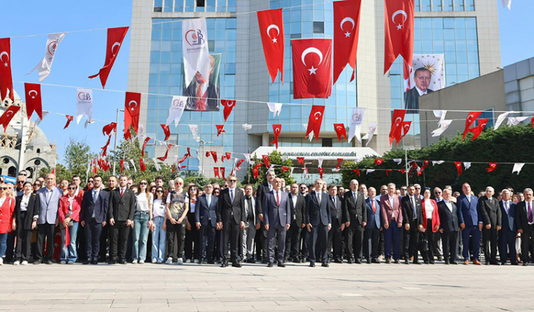 Bayrampaşa'da 19 Mayıs Çoşkusu 58 bayrampaşa'da 19 mayıs çoşkusu