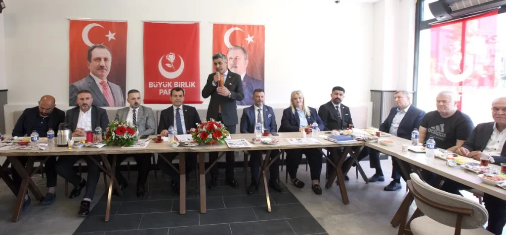 BBP Bayrampaşa’da Her Kesimi Aynı Masada Buluşturdu: "Ortak Paydamız Bayrampaşa" 2 bbp bayrampasa ilce baskanligi kahvalti programi 7