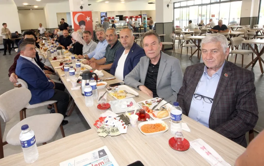 BBP Bayrampaşa’da Her Kesimi Aynı Masada Buluşturdu: "Ortak Paydamız Bayrampaşa" 6 bbp bayrampasa ilce baskanligi kahvalti programi muhtarlar
