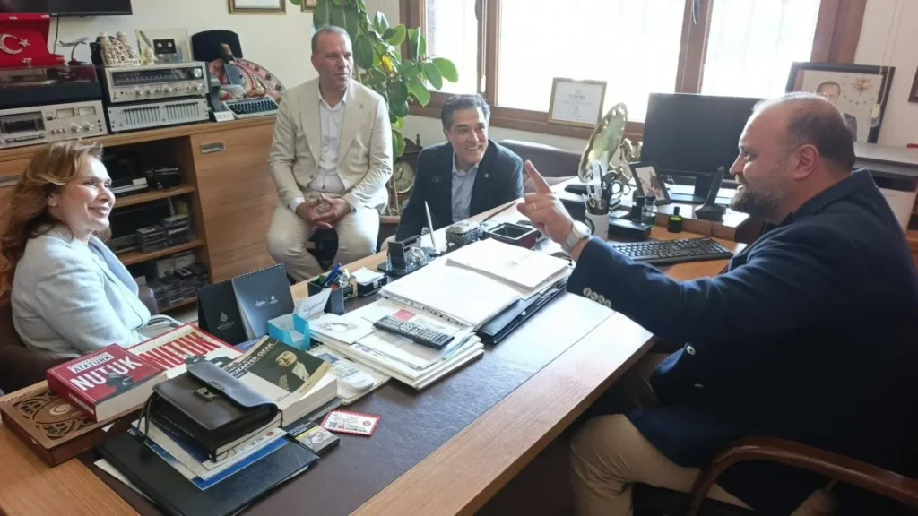İYİ Parti Bayrampaşa Sahasında 8 iyi parti bayrampasa saha calismasi 3