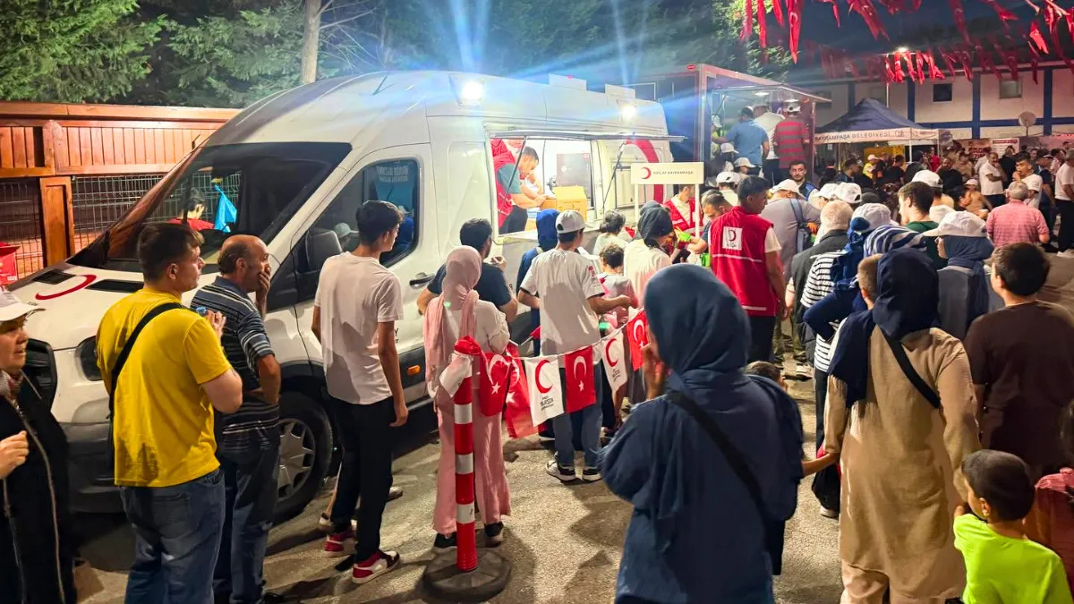 kizilay-bayrampasa-15-temmuz-kan-bagis-programı