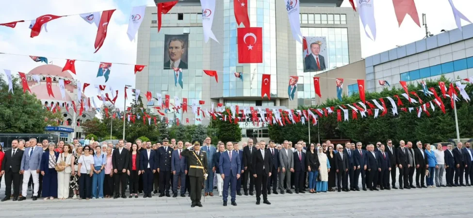 bayrampaşada-30-agustos-çoşku-ile-kutlandı.2