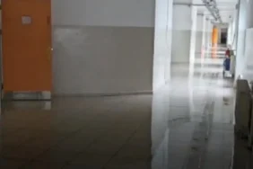 AYRAMPAŞA’DA OKULU YAĞMUR BASTI